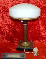 Антикварная настольная лампа с белым плафоном.СССР,латунь,камень,1920-е годы