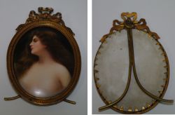 Женский портрет-миниатюра на фарфоре.Европа,конец 19 века